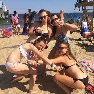 Meet your Posher, Camille